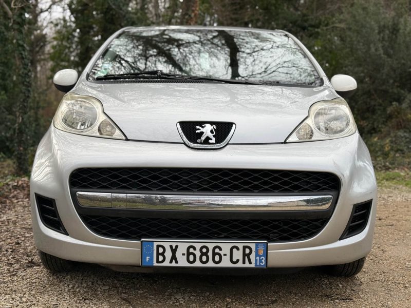 PEUGEOT 107 1.0i 68ch 2-Tronic Urban Move 5p 