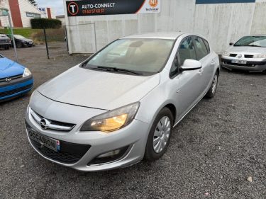 OPEL ASTRA 2013 - 185000 KM