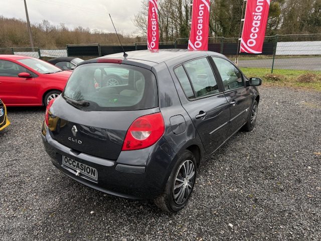 RENAULT CLIO 2008 - 193000 KM