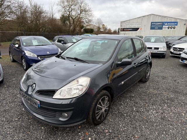 RENAULT CLIO 2008 - 193000 KM