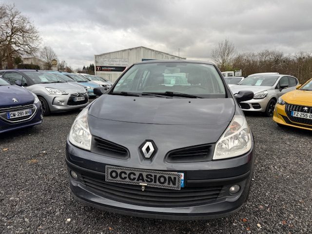 RENAULT CLIO 2008 - 193000 KM