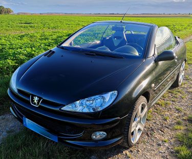 PEUGEOT 206 CC 1.6 16v SERIE LIMITEE "RC LiNE" - 07/2006 - 157.000 Kms