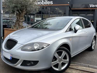 SEAT LEON II 1.9 TDI 105 Cv 83 400 Kms ECRAN TACTILE APPLE CARPLAY CAMERA CUIR - GARANTIE 1 AN