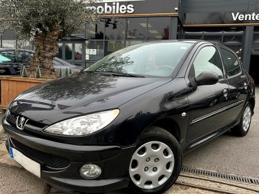 PEUGEOT 206 X-BOX 1.4 75 PREMIERE MAIN 79 900 Kms 5 PORTES CLIMATISATION CRIT AIR 2 - GARANTIE 1 AN