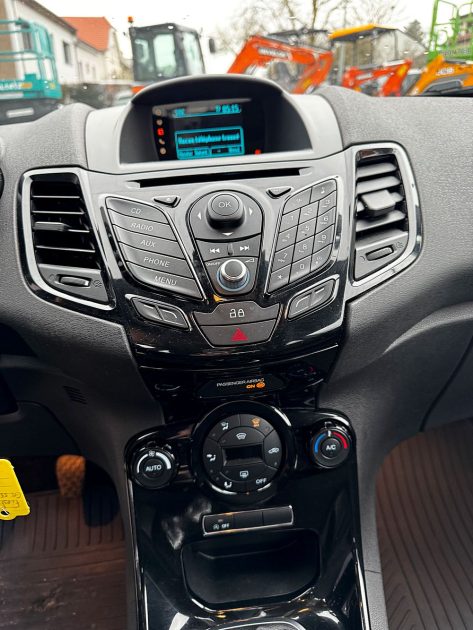 FORD FIESTA VI (CB1, CCN) 2014