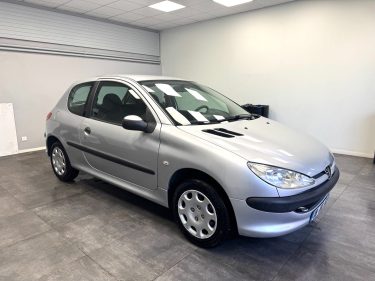 PEUGEOT 206 2008