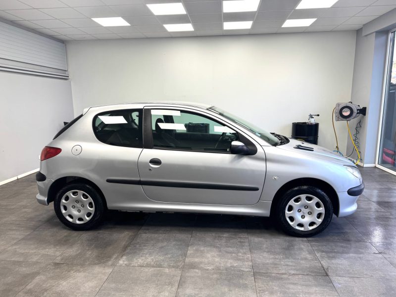 PEUGEOT 206 2008