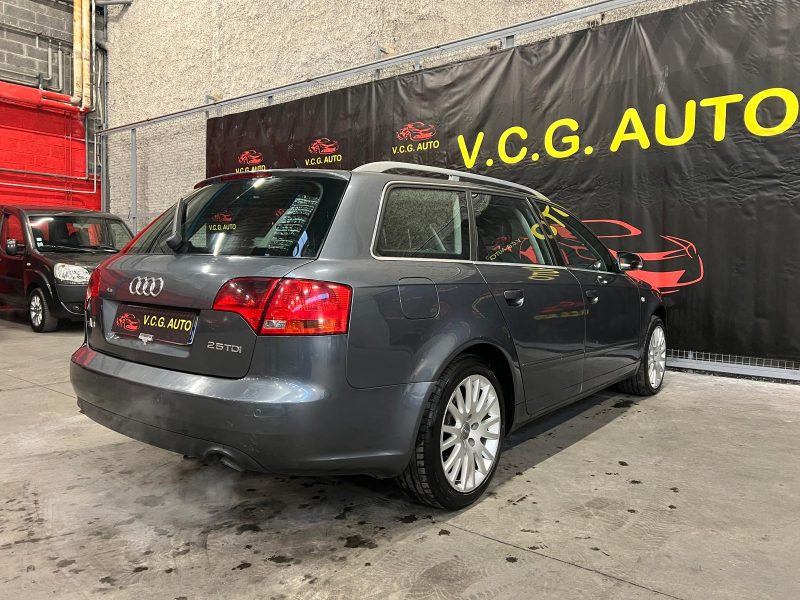 AUDI A4 2.5 TDI V6 163