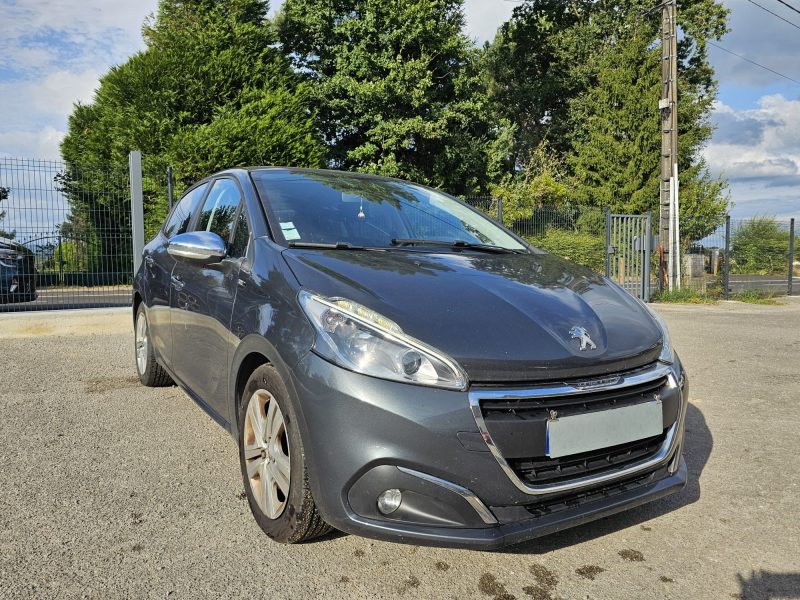 PEUGEOT 208 1.6 hdi 100 cv STYLE 