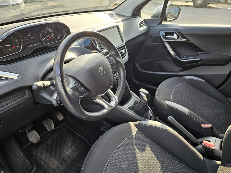 PEUGEOT 208 1.6 hdi 100 cv STYLE 