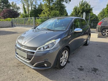 PEUGEOT 208 1.6 hdi 100 cv STYLE 