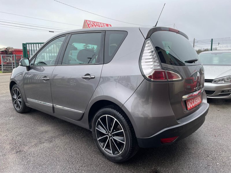 RENAULT MEGANE SCENIC 2013 BOSE