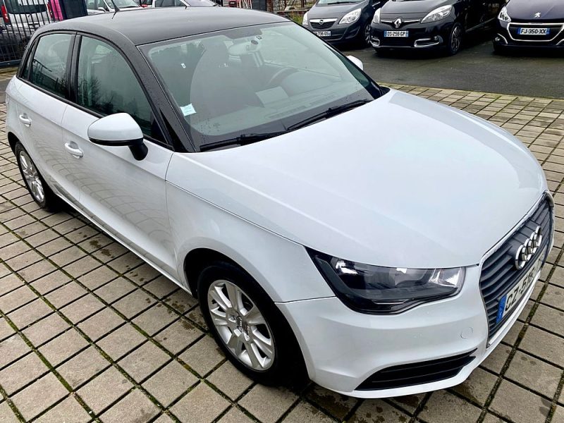 AUDI A1 SPORTBACK 2013 Sportback 8XA, 8XF 1.6 TDI (90Cv)