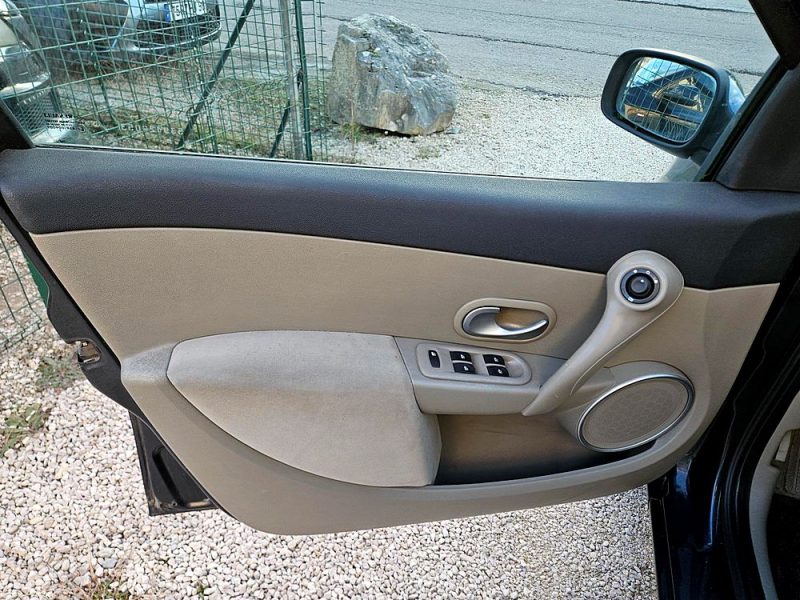RENAULT CLIO 2007