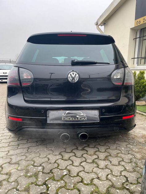 VOLKSWAGEN GOLF R32 2008