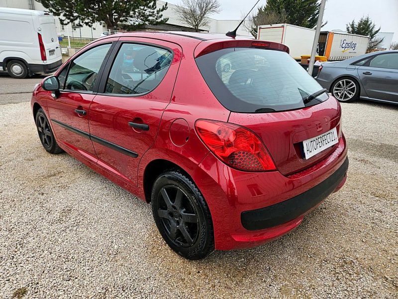 PEUGEOT 207 2008