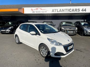 PEUGEOT 208 2020