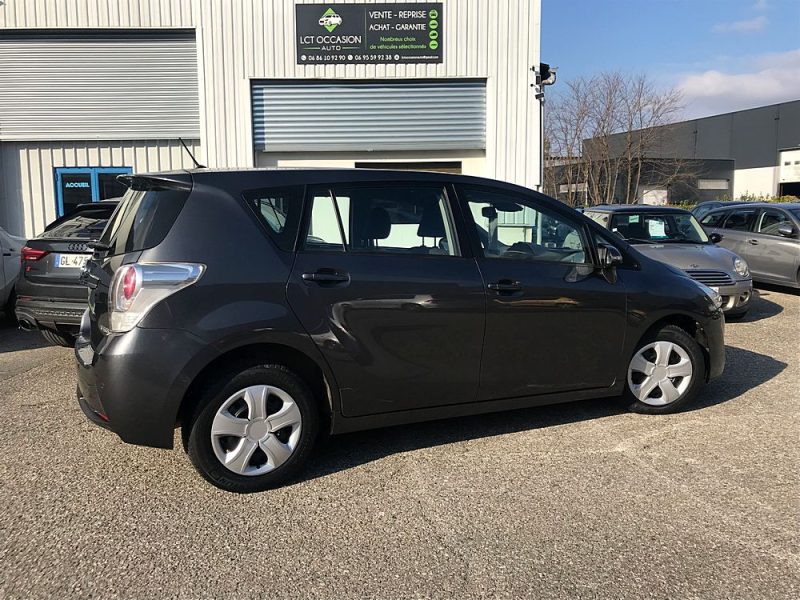 TOYOTA VERSO ph2 - 1.6 D4D 112cv FAP DYNAMIC 7 PLACES - GARANTIE 6 MOIS 