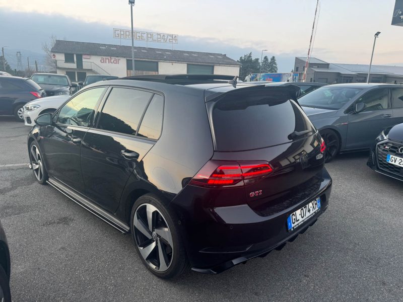 VOLKSWAGEN GOLF GTI  2019