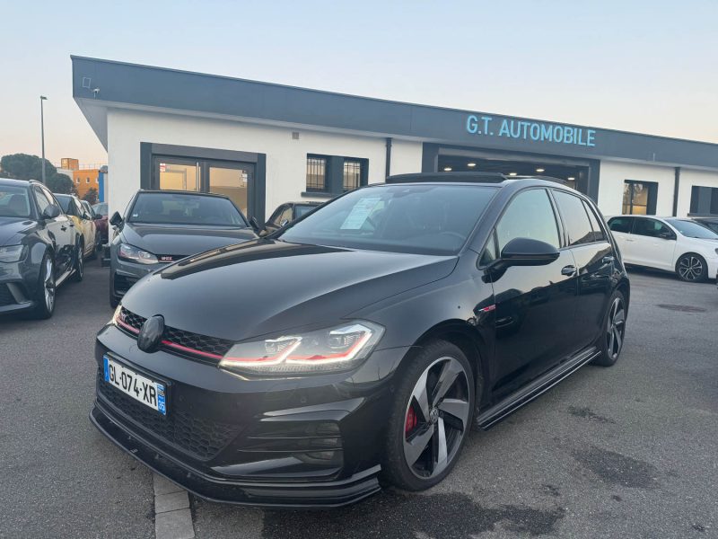 VOLKSWAGEN GOLF GTI  2019