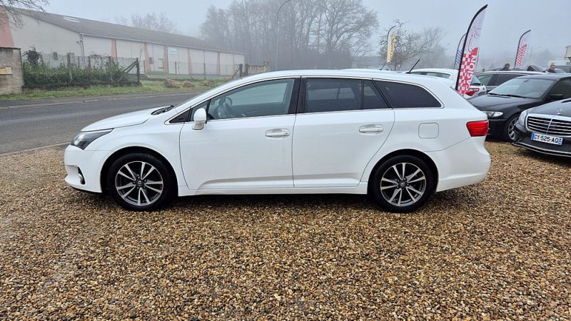 TOYOTA AVENSIS 2013