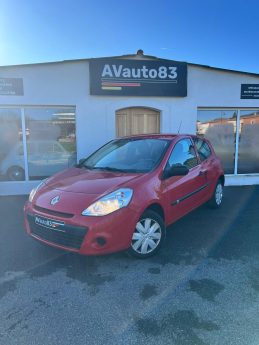 RENAULT  CLIO 2012 Yahoo! 1.2 LEV 75CV / Embrayage Neuf / Distribution Neuve 