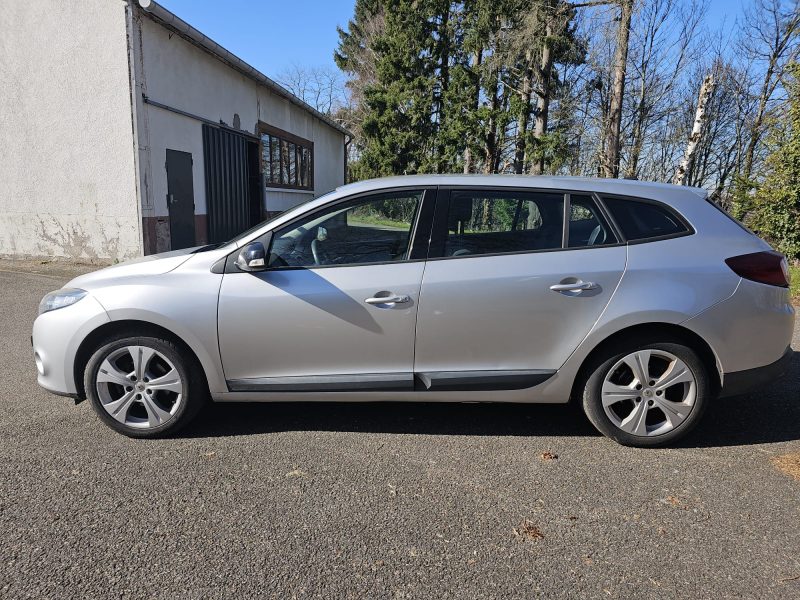 RENAULT MEGANE sw 1.5 DCI 90 cv Dynamique / GPS - Régulateur - Clim Auto