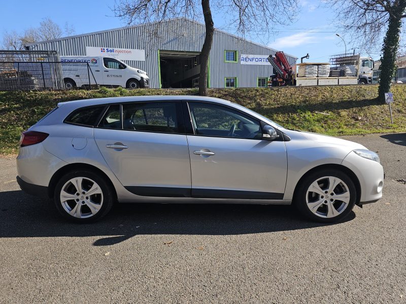 RENAULT MEGANE sw 1.5 DCI 90 cv Dynamique / GPS - Régulateur - Clim Auto