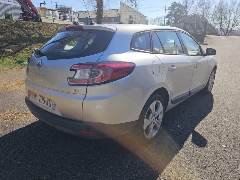 RENAULT MEGANE sw 1.5 DCI 90 cv Dynamique / GPS - Régulateur - Clim Auto