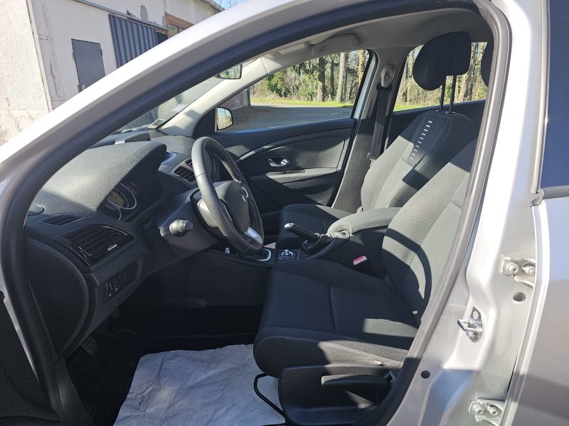 RENAULT MEGANE sw 1.5 DCI 90 cv Dynamique / GPS - Régulateur - Clim Auto