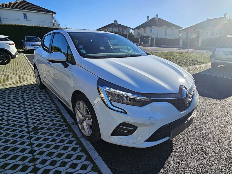 RENAULT CLIO 2021