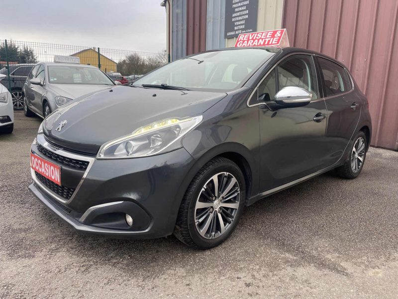 PEUGEOT 208 2015 1.2 VTI 82CV