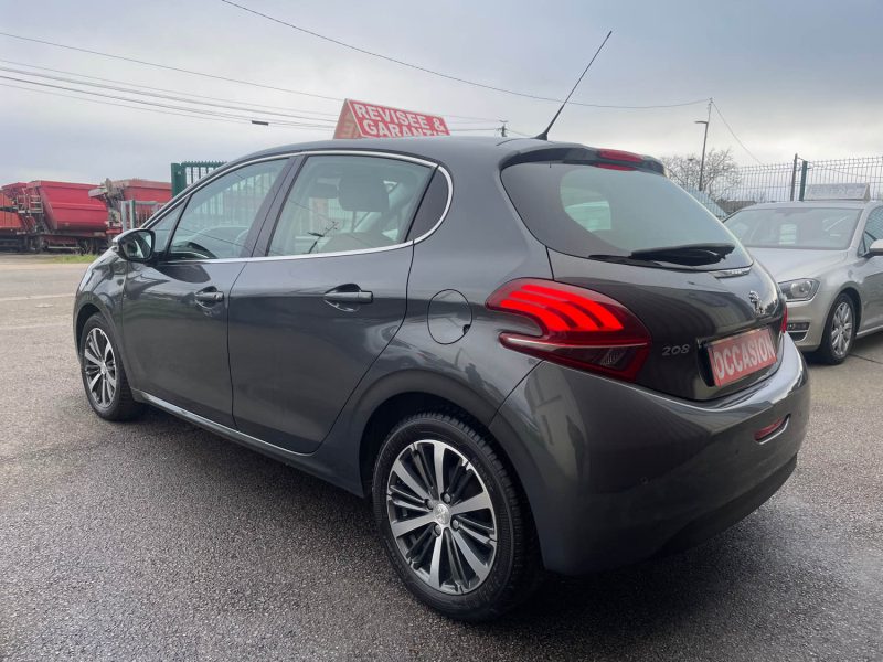 PEUGEOT 208 2015 1.2 VTI 82CV