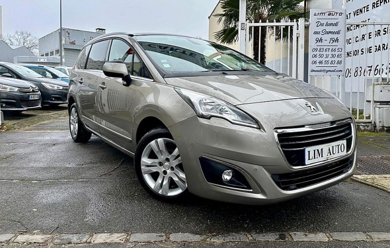 PEUGEOT 5008 2016