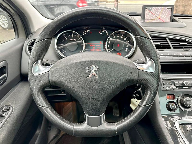 PEUGEOT 5008 2016