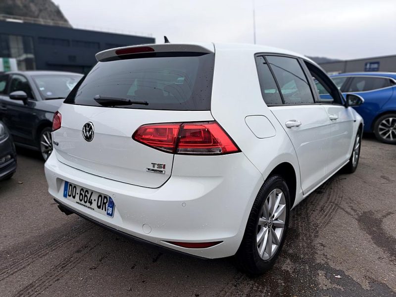 VOLKSWAGEN GOLF 2015