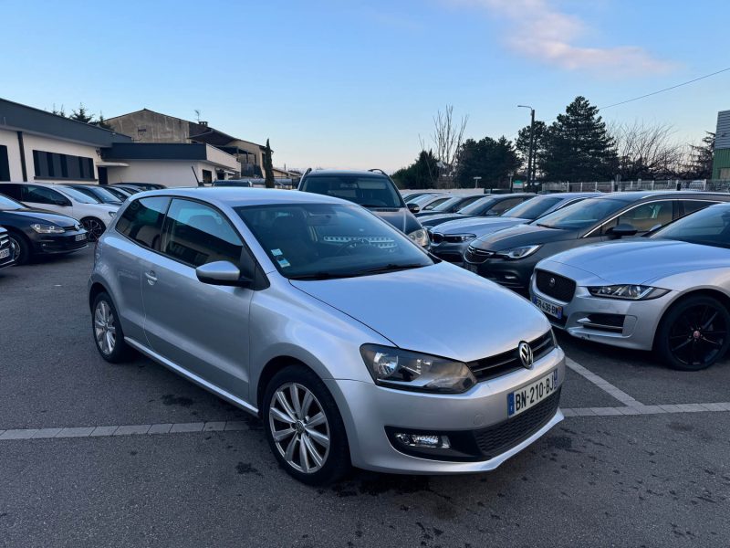 VOLKSWAGEN POLO 2011