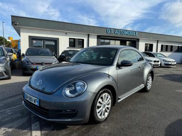 VOLKSWAGEN BEETLE 2015