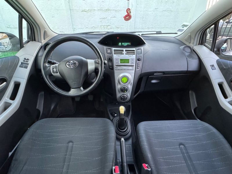 TOYOTA VITZ (_P9_) 2007