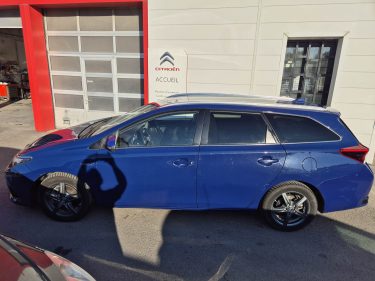 TOYOTA AURIS 2017