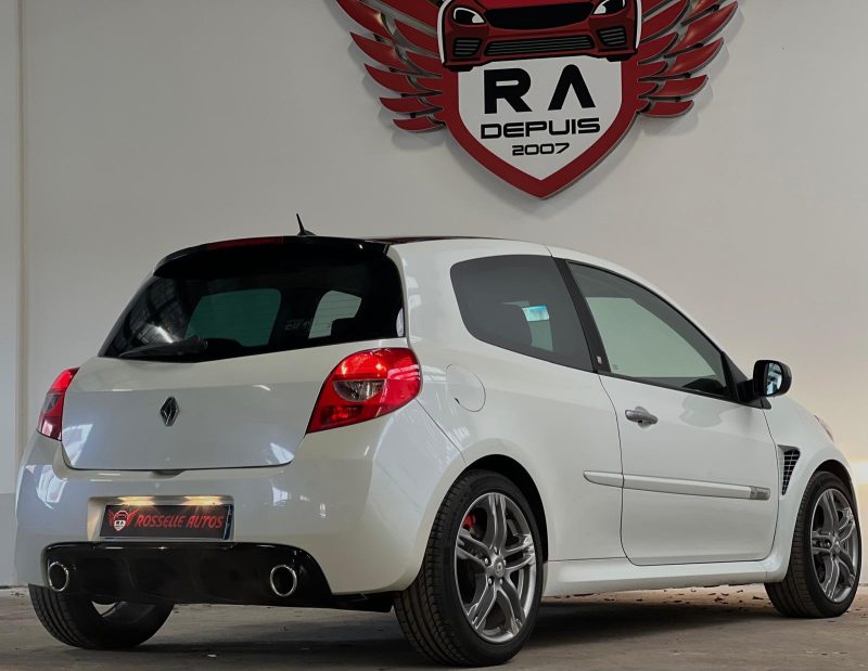 RENAULT CLIO III RS 2.0 16V Sport 201Ch