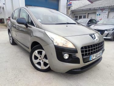 PEUGEOT 3008 Premium 1.6 HDi 16V 112ch