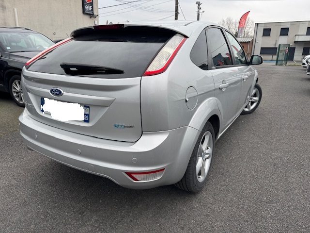 FORD FOCUS 2010