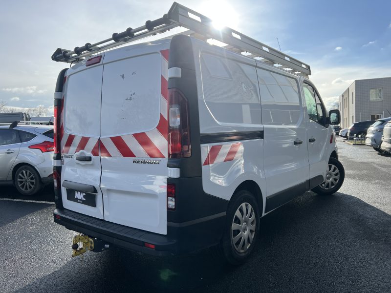 RENAULT TRAFIC 2020