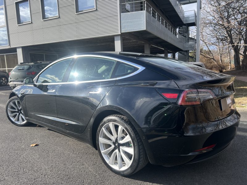 TESLA MODEL 3 2019