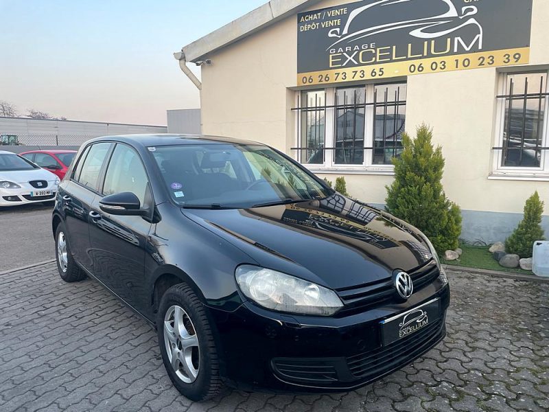 VOLKSWAGEN GOLF 2010