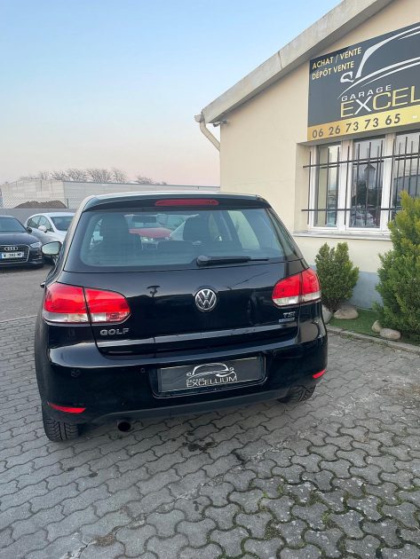 VOLKSWAGEN GOLF 2010