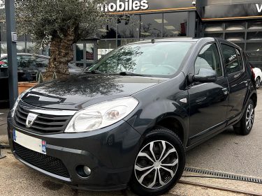 DACIA SANDERO BLACK EDITION 1.5 DCI 90 Cv 5 PORTES ATTELAGE CLIMATISATION CRIT AIR 2 - GARANTIE 1 AN