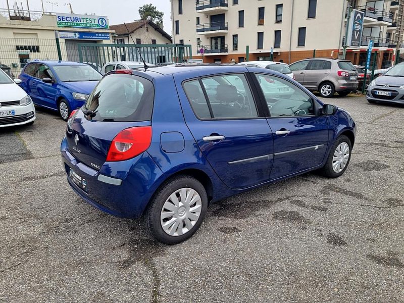 RENAULT CLIO III 1.6 16V 88 CV