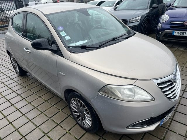 LANCIA YPSILON 2011 0.9i - 8V TURBO TWINAIR